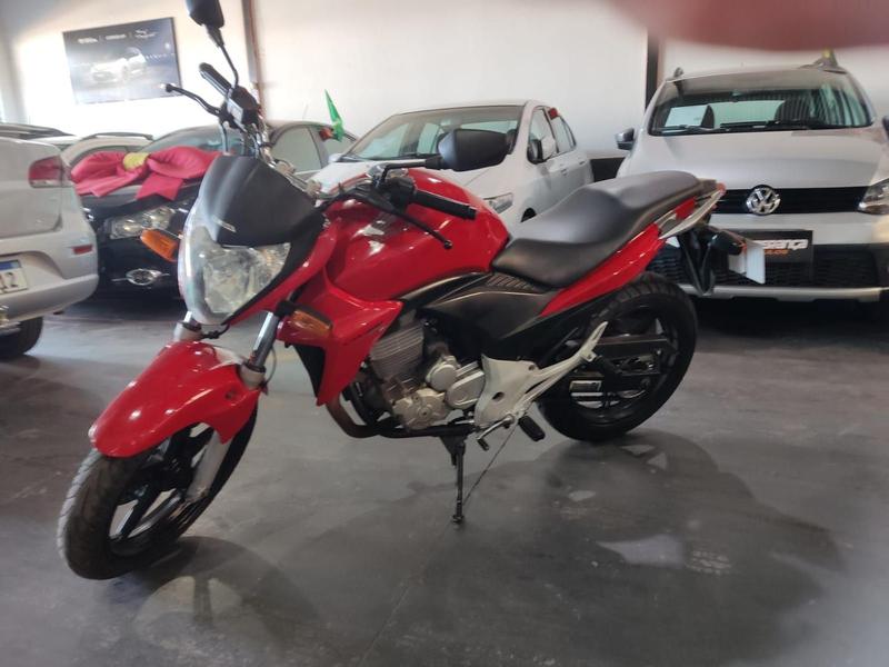 Honda Cb 2014 à venda