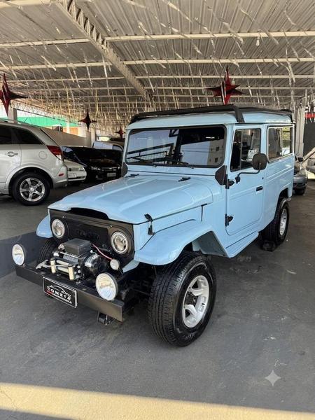 TOYOTA BANDEIRANTE
