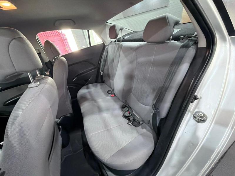 Hyundai HB20S 1.6 Premium 16V Flex 4P Automático - foto 8