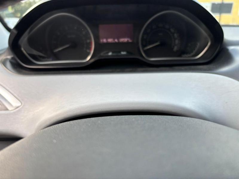 Peugeot 208 Allure - foto 10