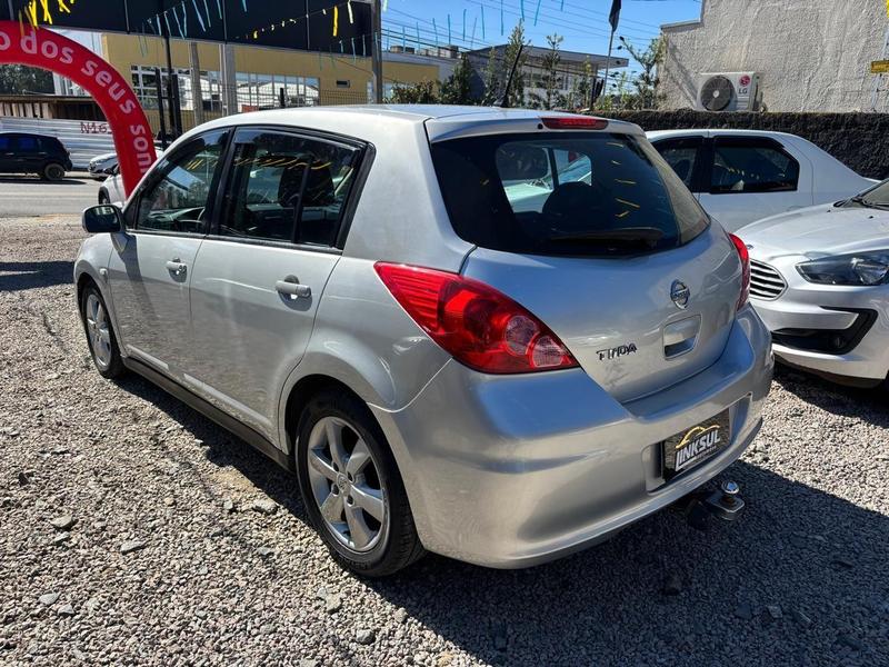 Nissan Tiida Sl Flex 4P - foto 6