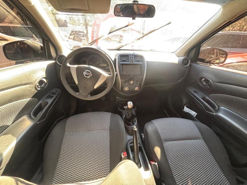 Nissan Versa 1.0 - foto 7