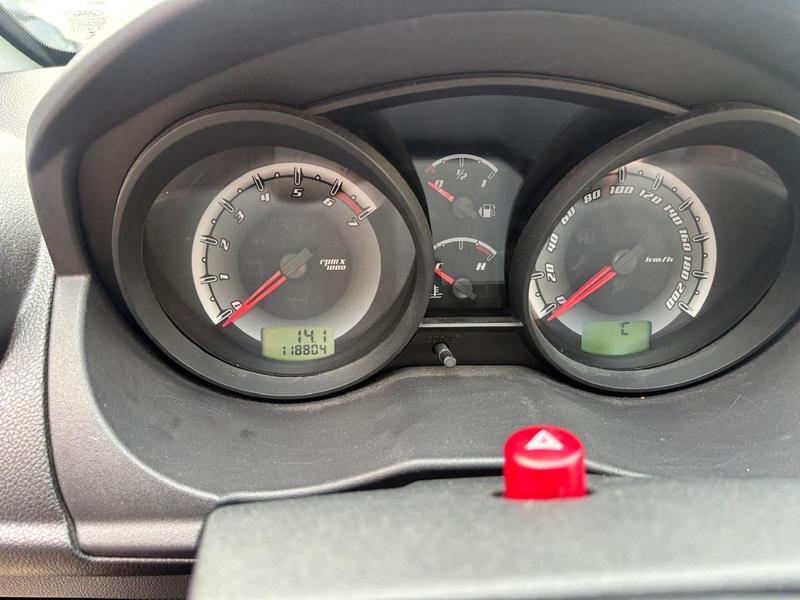 Ford Fiesta Sedan 1.0 8V Flex 4P - foto 11