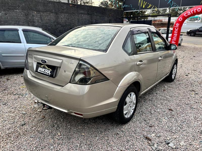 Ford Fiesta Sedan 1.0 8V Flex 4P - foto 6