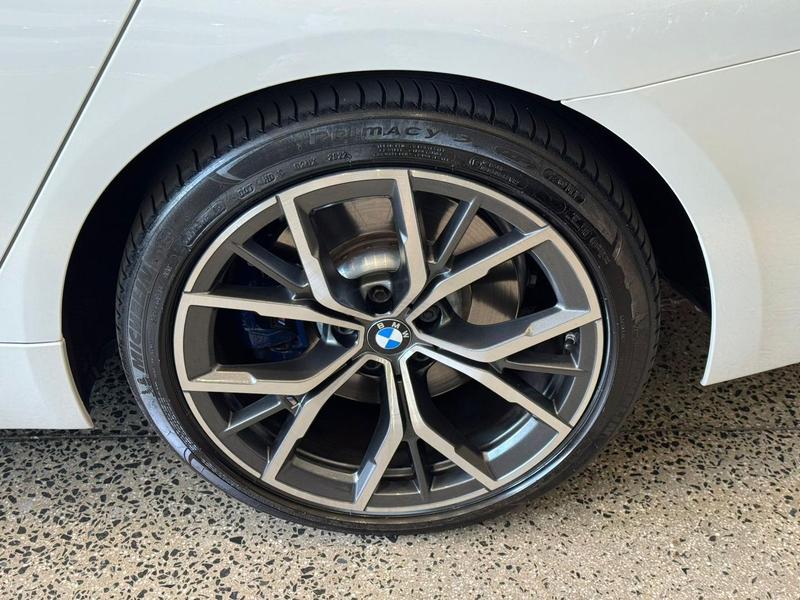 BMW 530e - foto 8