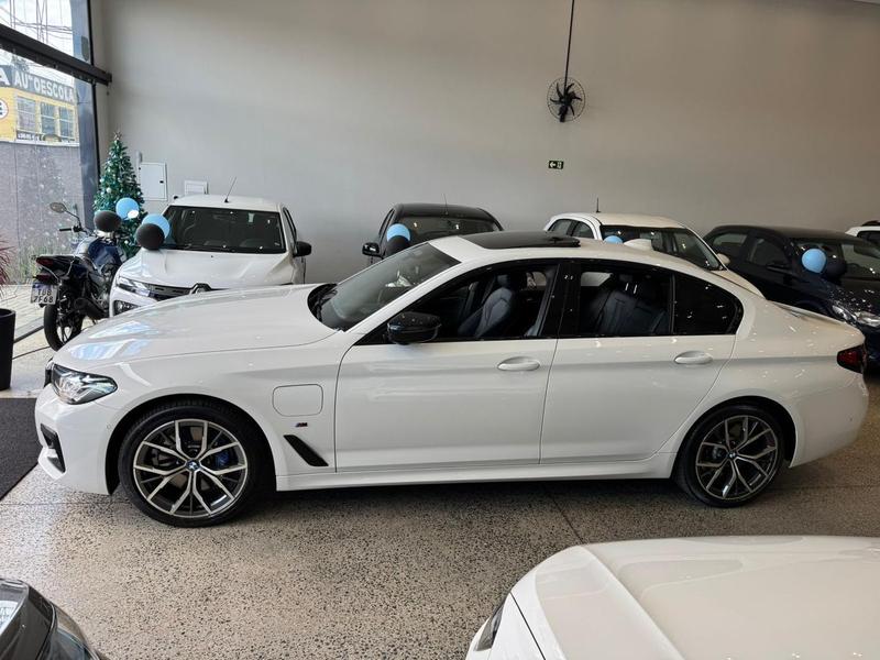 BMW 530e - foto 7