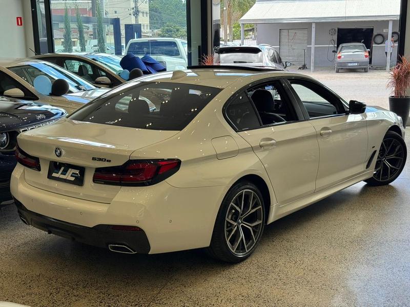 BMW 530e - foto 4
