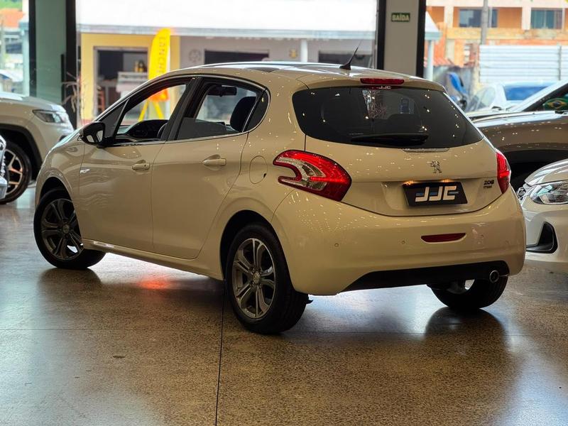 Peugeot 208 Griffe A - foto 6