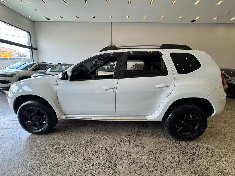 Renault Duster 2.0 D 4x2a - foto 7