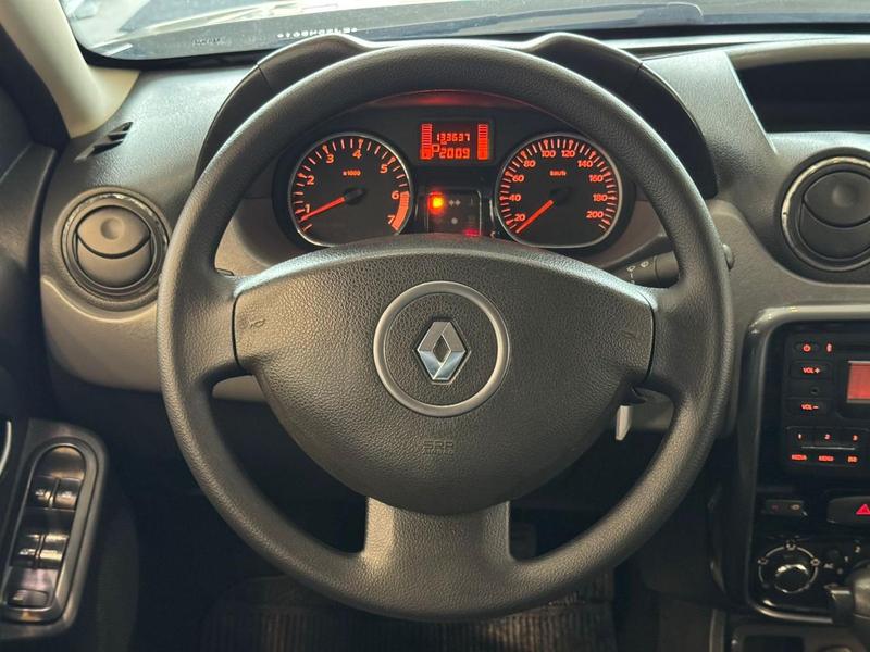 Renault Duster 2.0 D 4x2a - foto 12