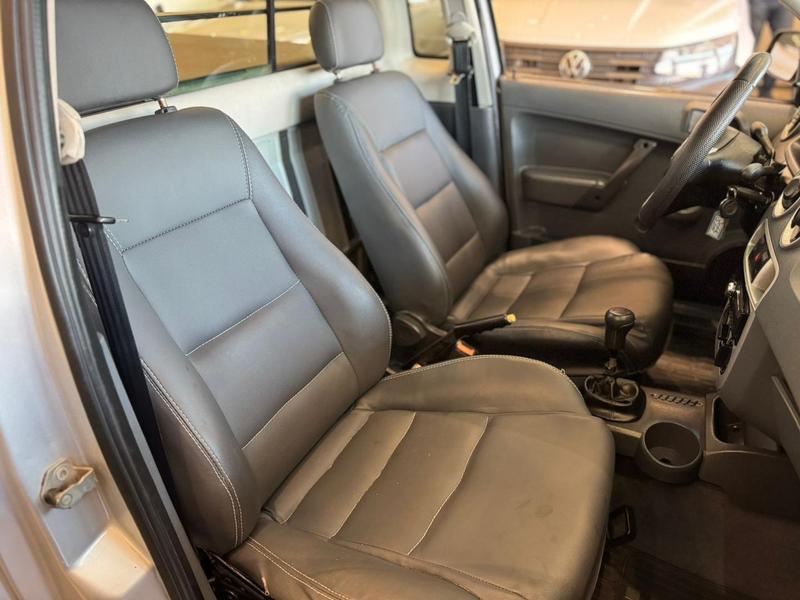 Volkswagen Saveiro 1.6 Supersurf - foto 13