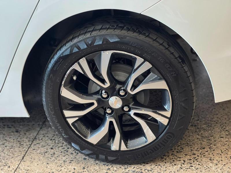 Chevrolet Onix Plus Plus LT 1.0 12V Tb Flex Mec. - foto 8