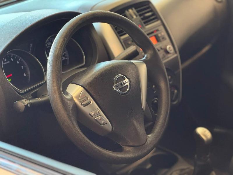 Nissan Versa 1.6 Sv - foto 9