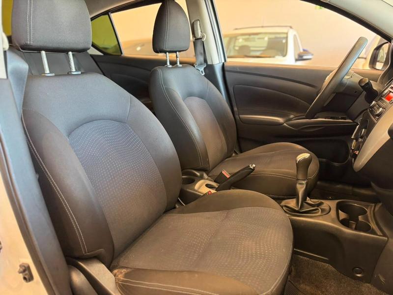 Nissan Versa 1.6 Sv - foto 13