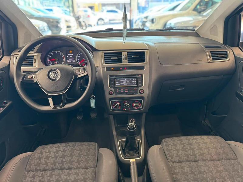 Volkswagen Fox Rock In Rio 1.6 Mi Total Flex 8V 5P - foto 10