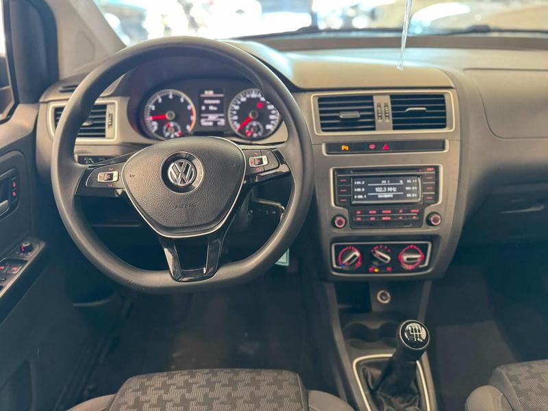 Volkswagen Fox Rock In Rio 1.6 Mi Total Flex 8V 5P - foto 11