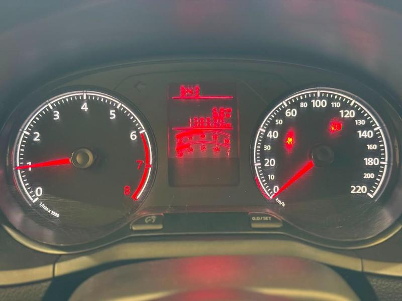Volkswagen Voyage MPI - foto 17