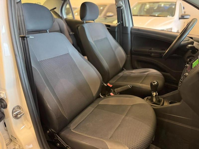 Volkswagen Voyage MPI - foto 13