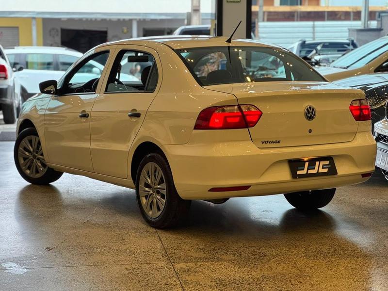 Volkswagen Voyage MPI - foto 6