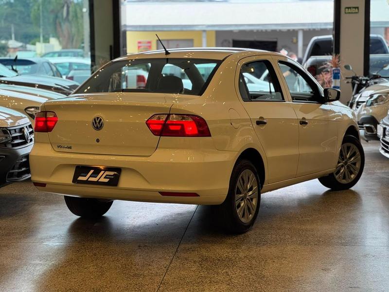 Volkswagen Voyage MPI - foto 4