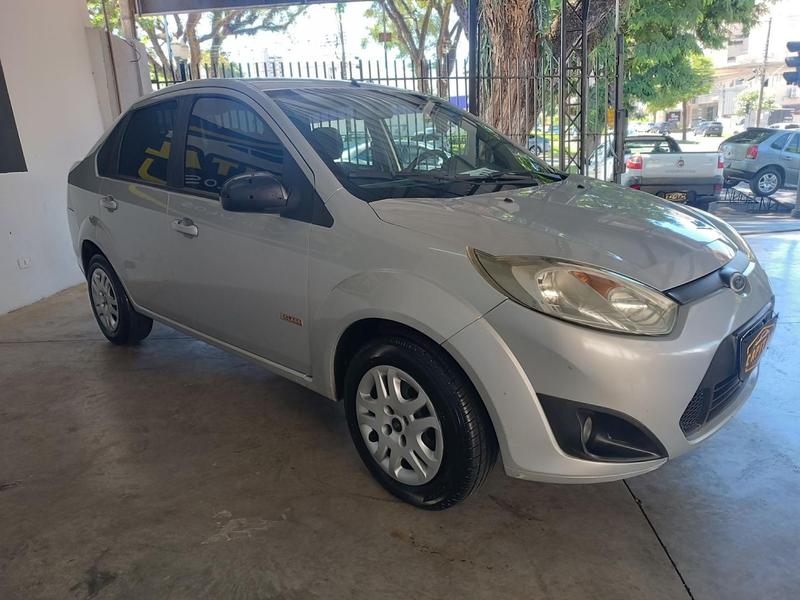Ford Fiesta Sedan 1.0 8V Flex 4P - foto 2