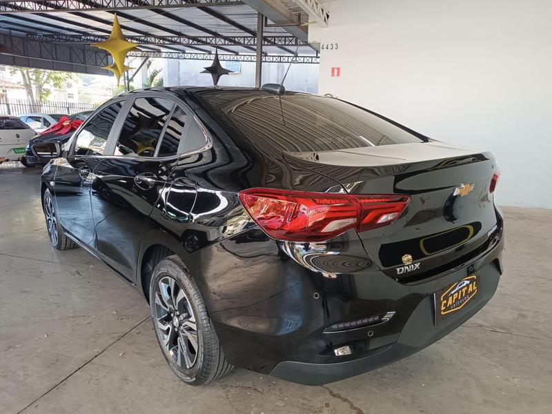 Chevrolet Onix Plus 10tat - foto 4