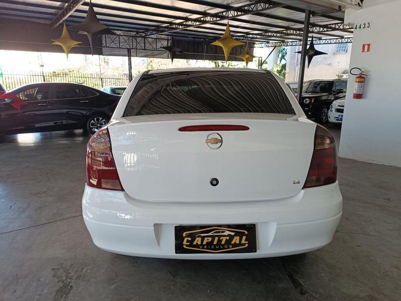 Chevrolet Corsa Sedan Premium - foto 6