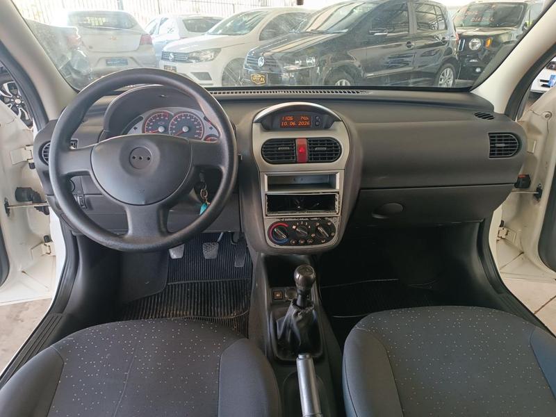 Chevrolet Corsa Sedan Premium - foto 10