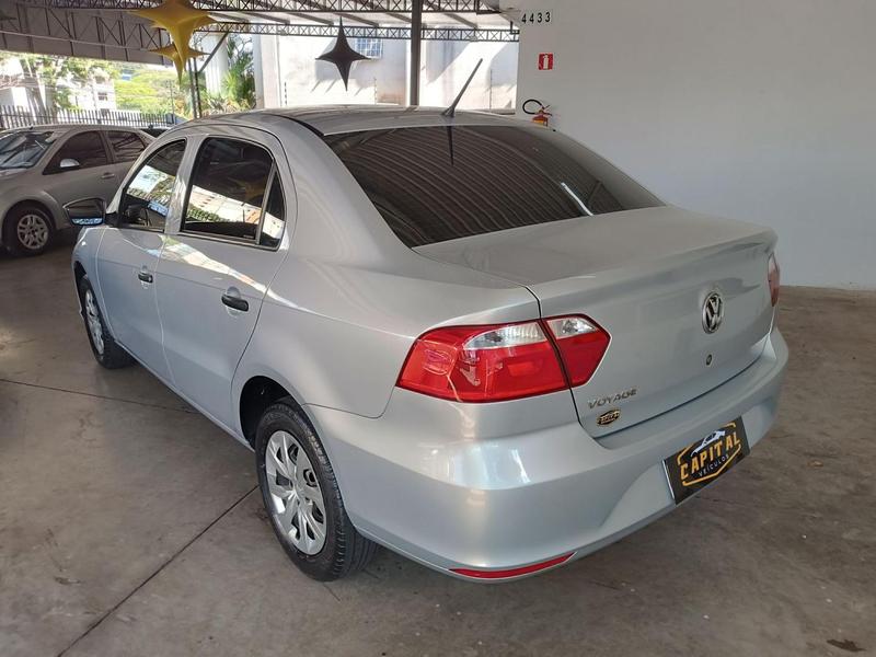 Volkswagen Voyage MPI - foto 5