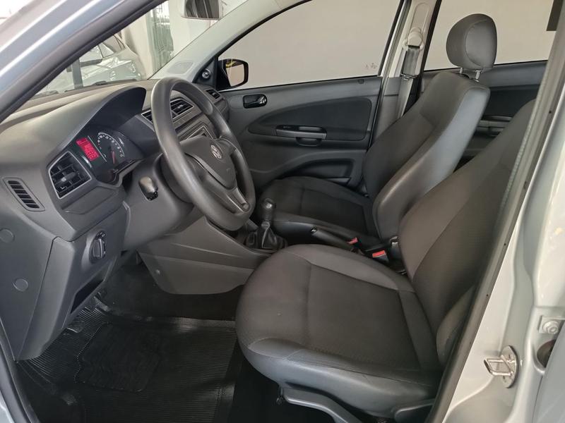 Volkswagen Voyage MPI - foto 11