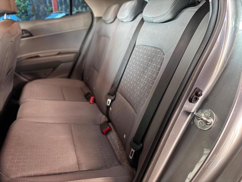 Hyundai HB20S Platinum Plus 1.0 Tb Flex 12V Aut. - foto 11