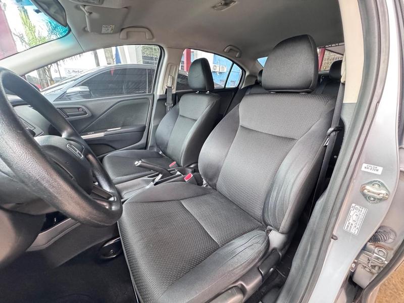 Honda City Dx Mt - foto 9
