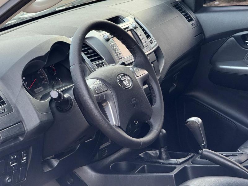 Toyota Hilux Cd4x4 Srv - foto 6