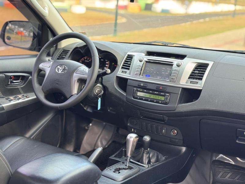 Toyota Hilux Cd4x4 Srv - foto 5