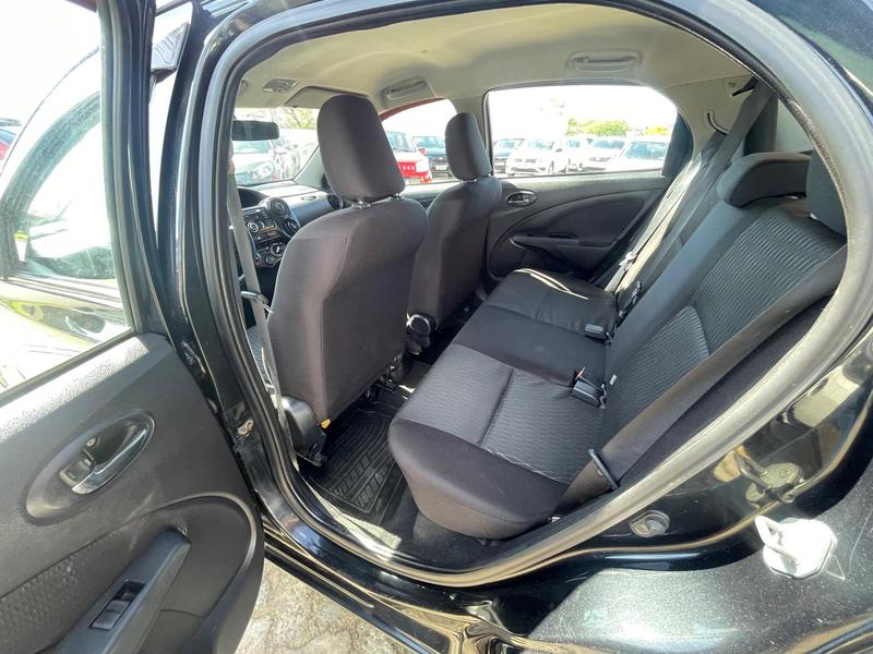 Toyota Etios 13 X 16V Flex 4P Manual - foto 8
