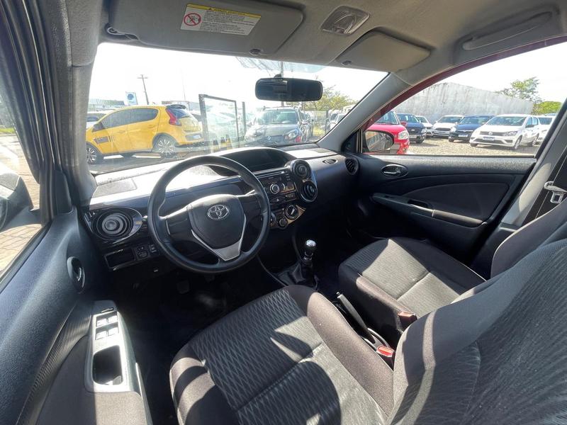 Toyota Etios 13 X 16V Flex 4P Manual - foto 9