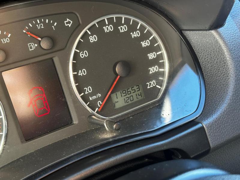 Volkswagen Polo 1.6 Sportline - foto 14