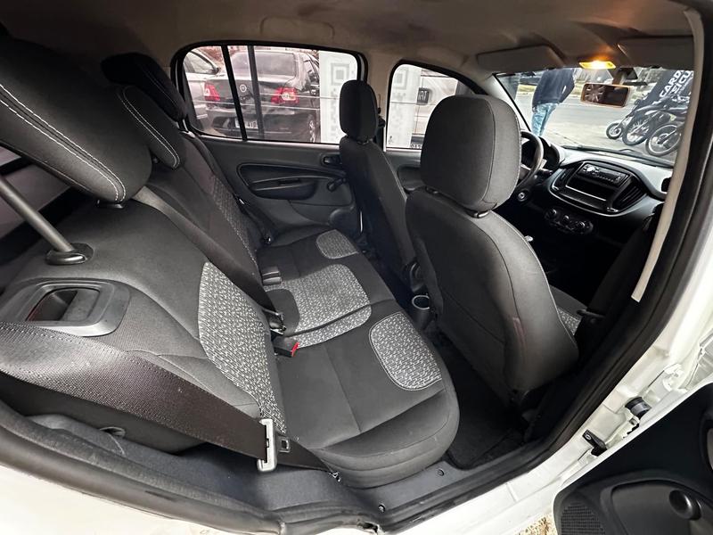 Fiat Uno Attractive 1.0 - foto 9