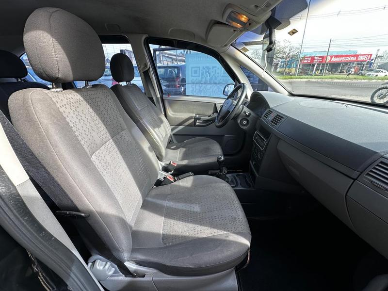 Chevrolet Meriva Joy - foto 9