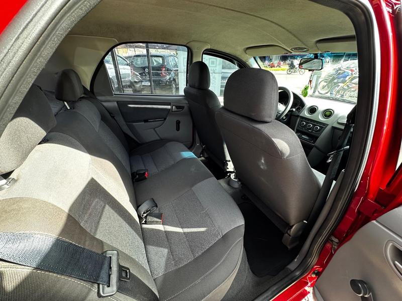 Chevrolet Prisma 14l LT - foto 9