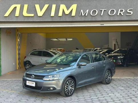 VOLKSWAGEN JETTA 2.0T