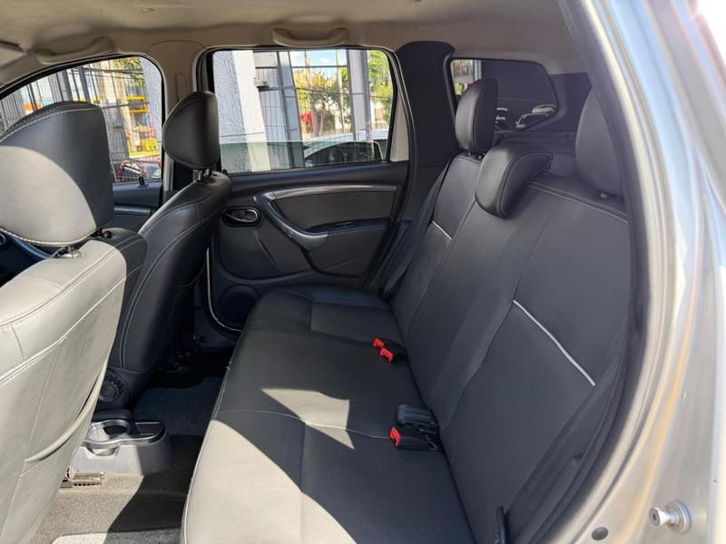 Renault Duster 2.0 D 4x2a - foto 10