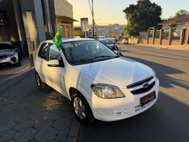 Chevrolet Celta 10l LT - foto 3