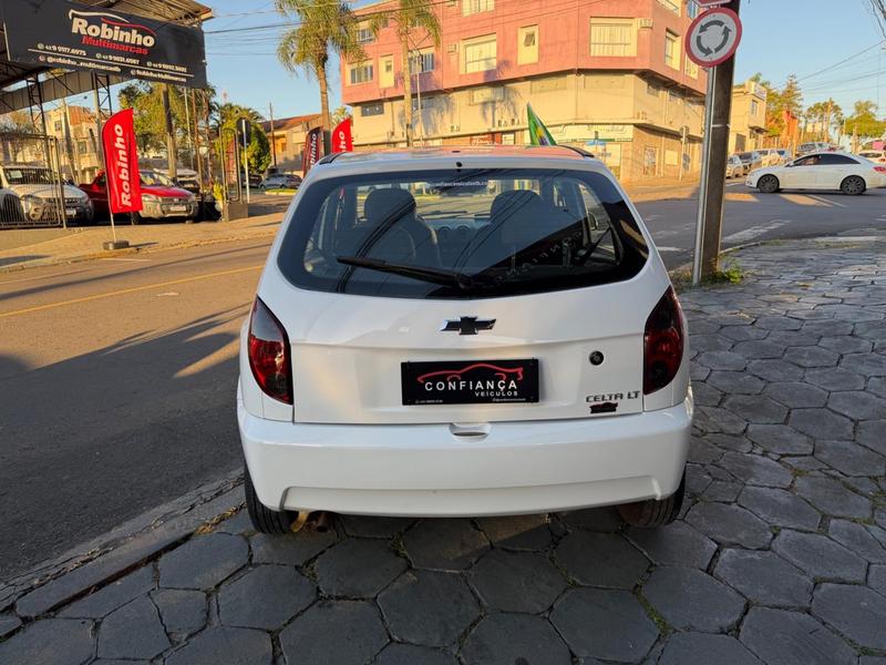 Chevrolet Celta 10l LT - foto 5
