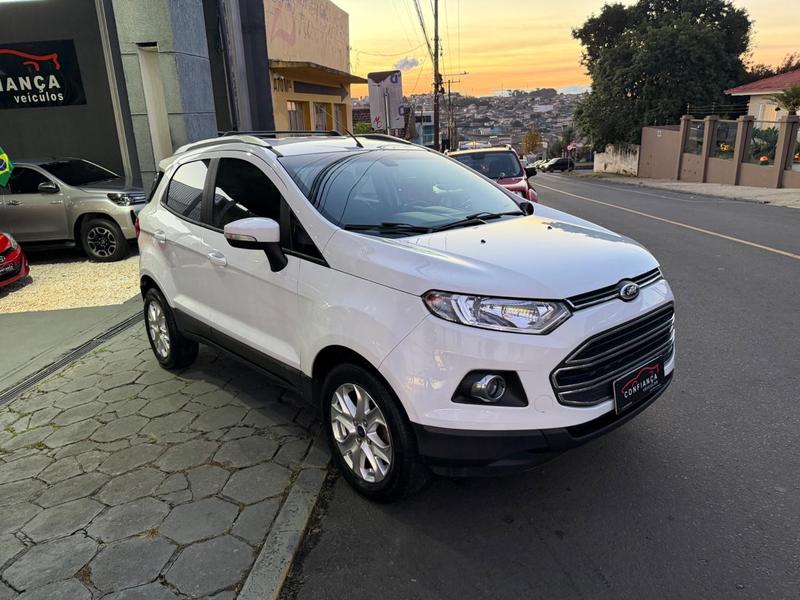 Ford EcoSport Tit At 2.0 - foto 3