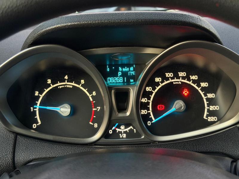 Ford EcoSport Tit At 2.0 - foto 10