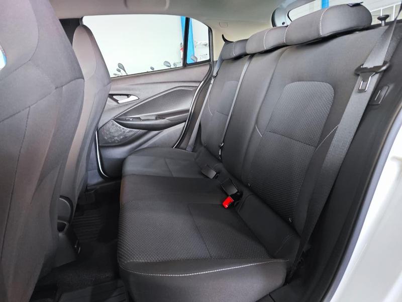 Chevrolet Onix 10mt - foto 9