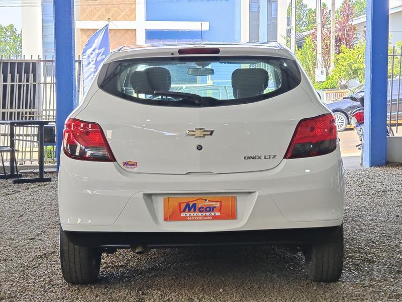Chevrolet Onix Hatch LT 1.4 8V Flexpower 5P Aut. - foto 6