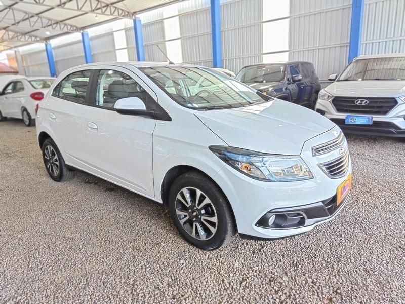 Chevrolet Onix Hatch LT 1.4 8V Flexpower 5P Aut. - foto 3