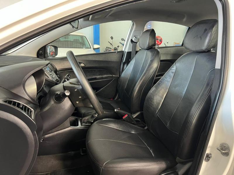 Hyundai HB20S C.plus C.style1.0 Flex 12V Mec. 4P - foto 7